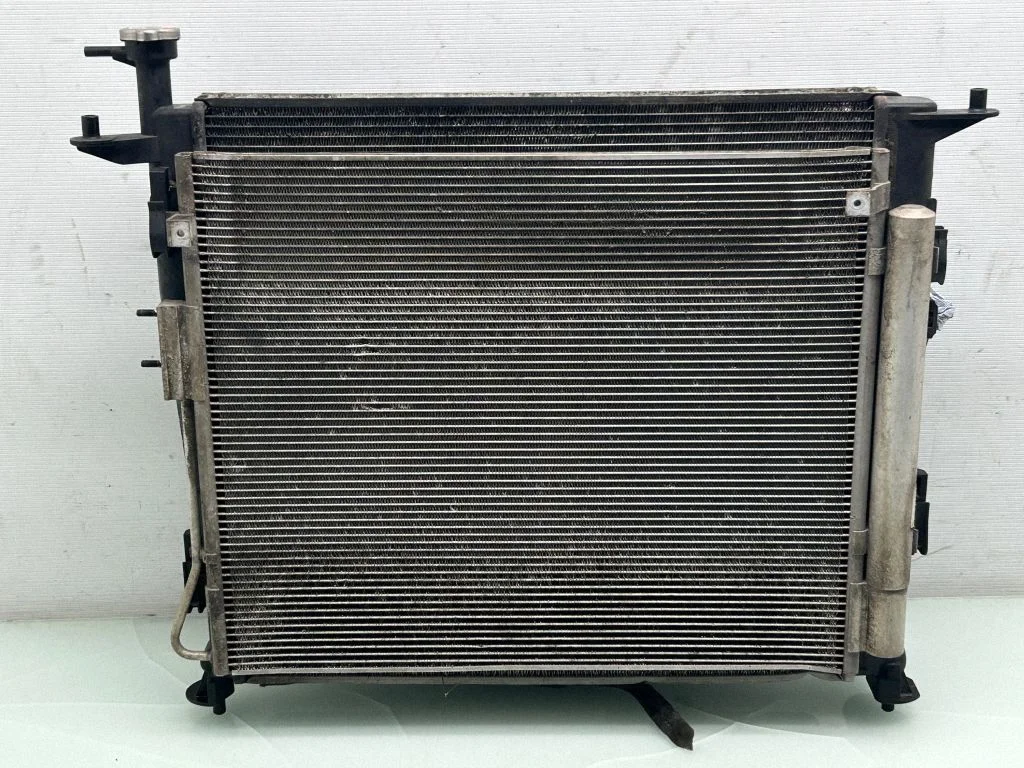 Radiaatorite komplekt – KIA Sorento (2015-2020)