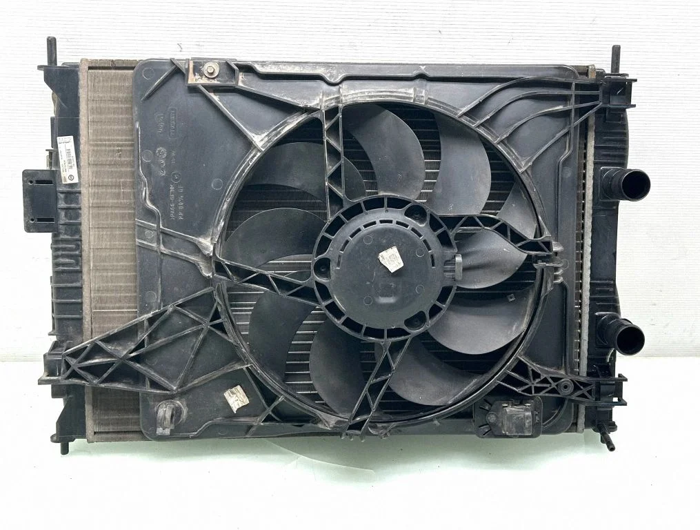 Radiaatorite komplekt – Nissan Qashqai (2010-2014)