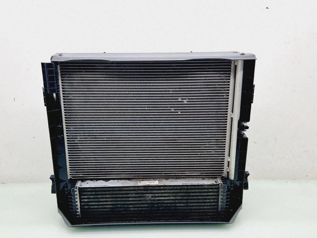 Radiatoru komplekts