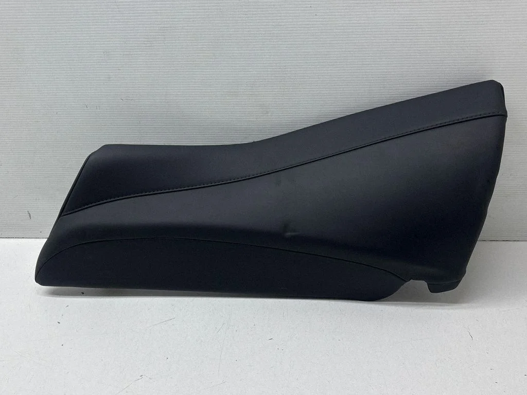Seat trim – Tesla Model Y (2020-)