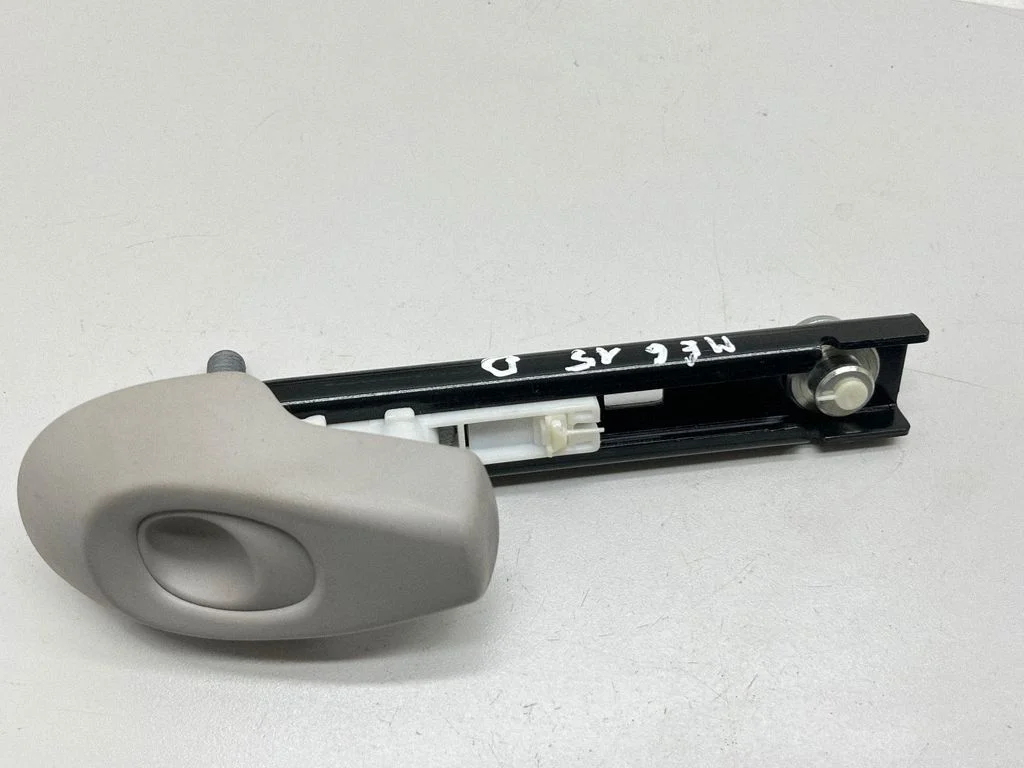 Seat belt adjustment rail – Renault Megane III (2009-2016)