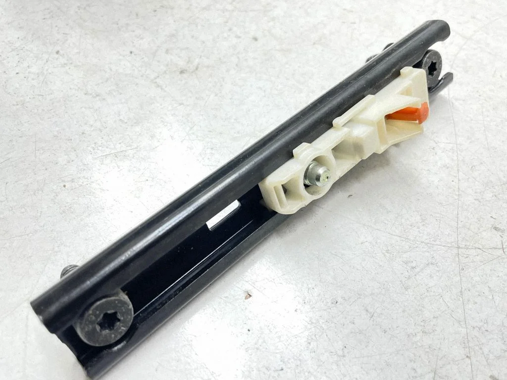 Seat belt adjustment rail – Renault Megane Mégane Renault Sport III (IV Based) (2017-2023)