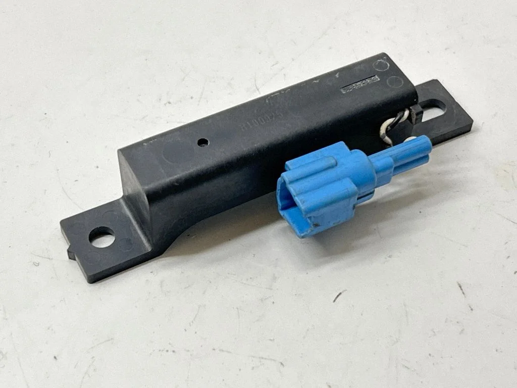 Keyless system antenna H100925