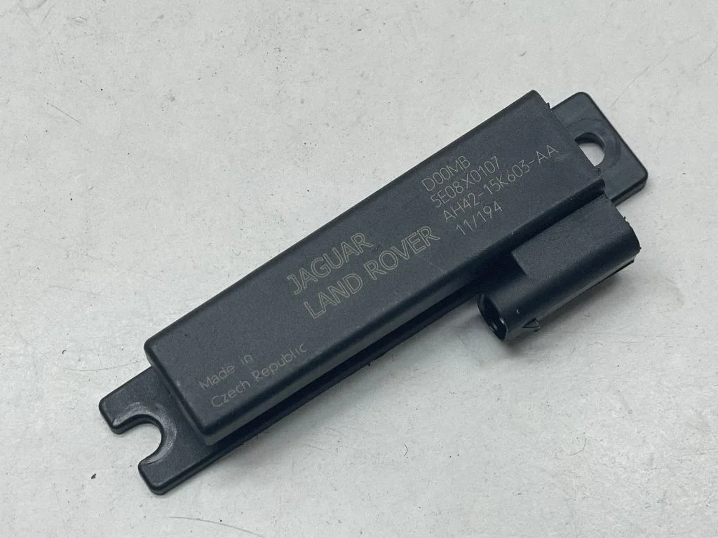 Bezatslēgas sistēmas antena AH4215K603AA