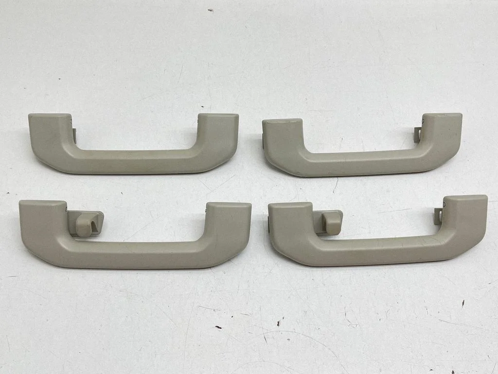 A set of handles for the ceiling – Volvo XC60 (2017-)