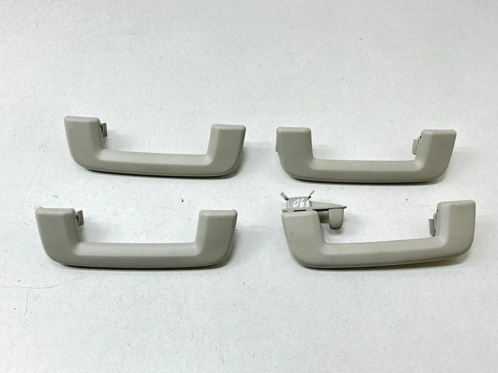 A set of handles for the ceiling – Volvo S90, V90 (2016-)