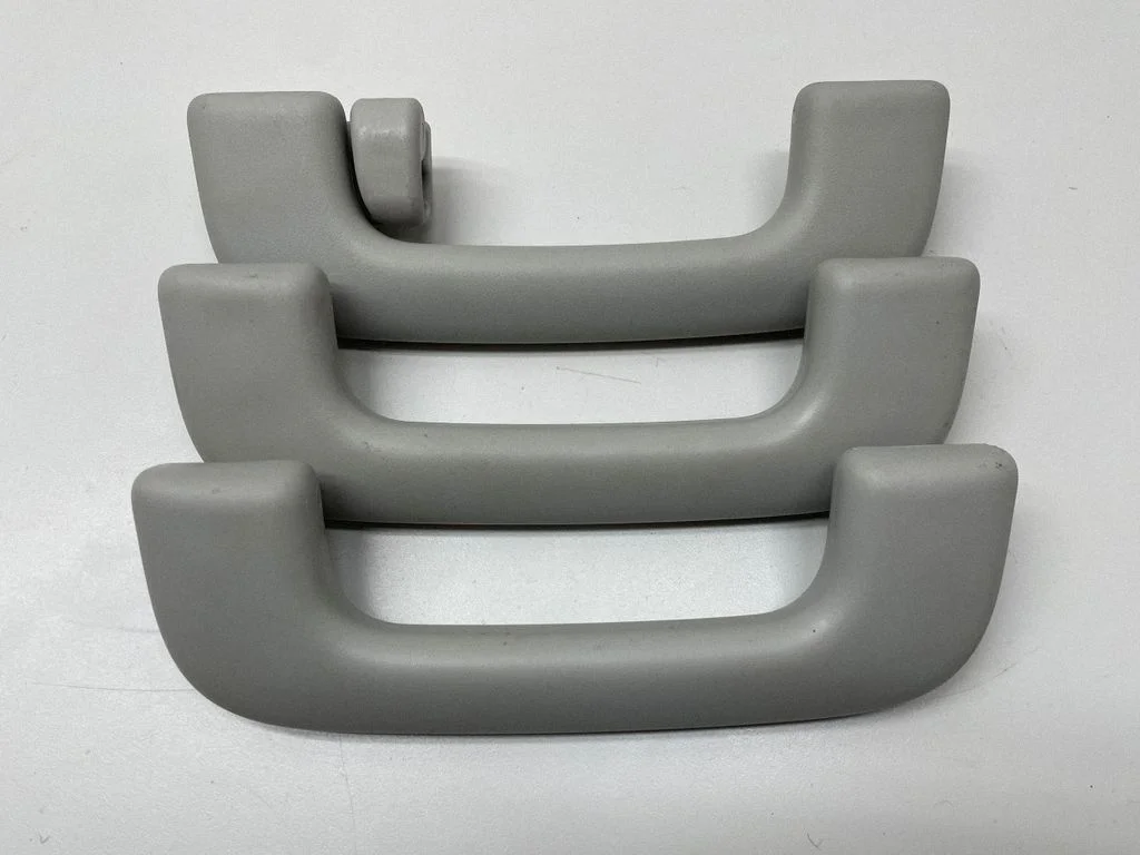 A set of handles for the ceiling 85342D4000