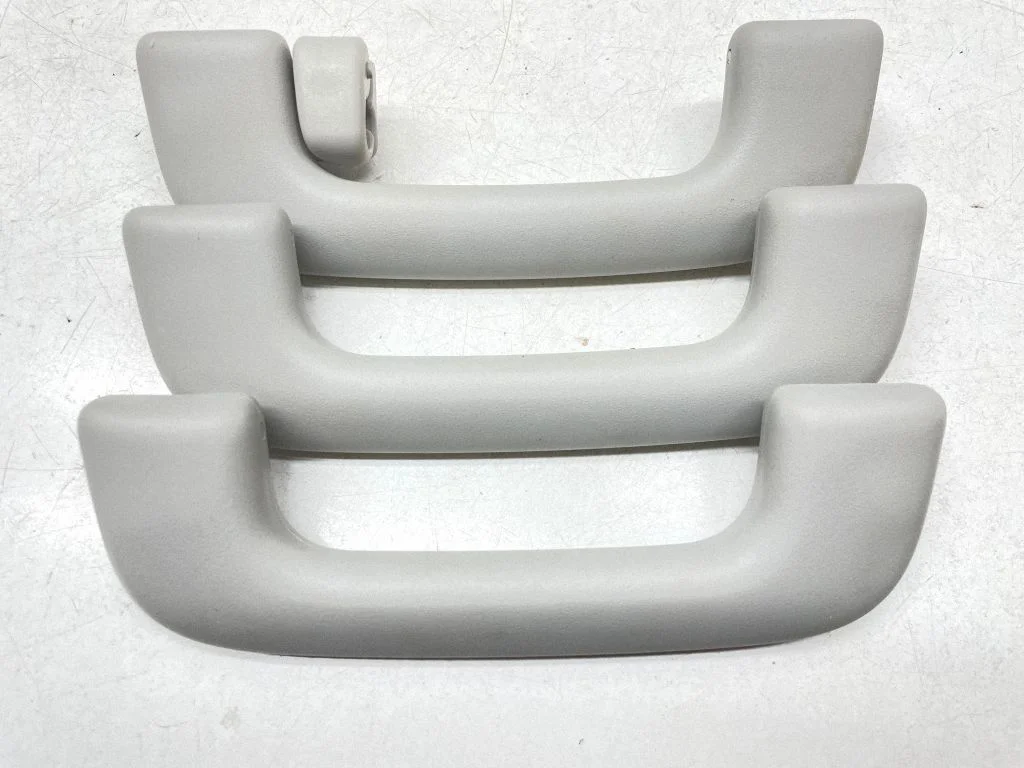 A set of handles for the ceiling 85342D4000