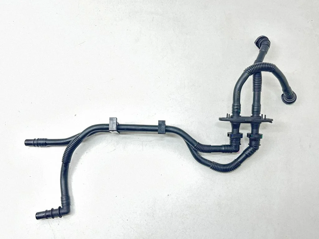 Elektriauto mootori jahutusvoolikud / -torud 364T01XFA0