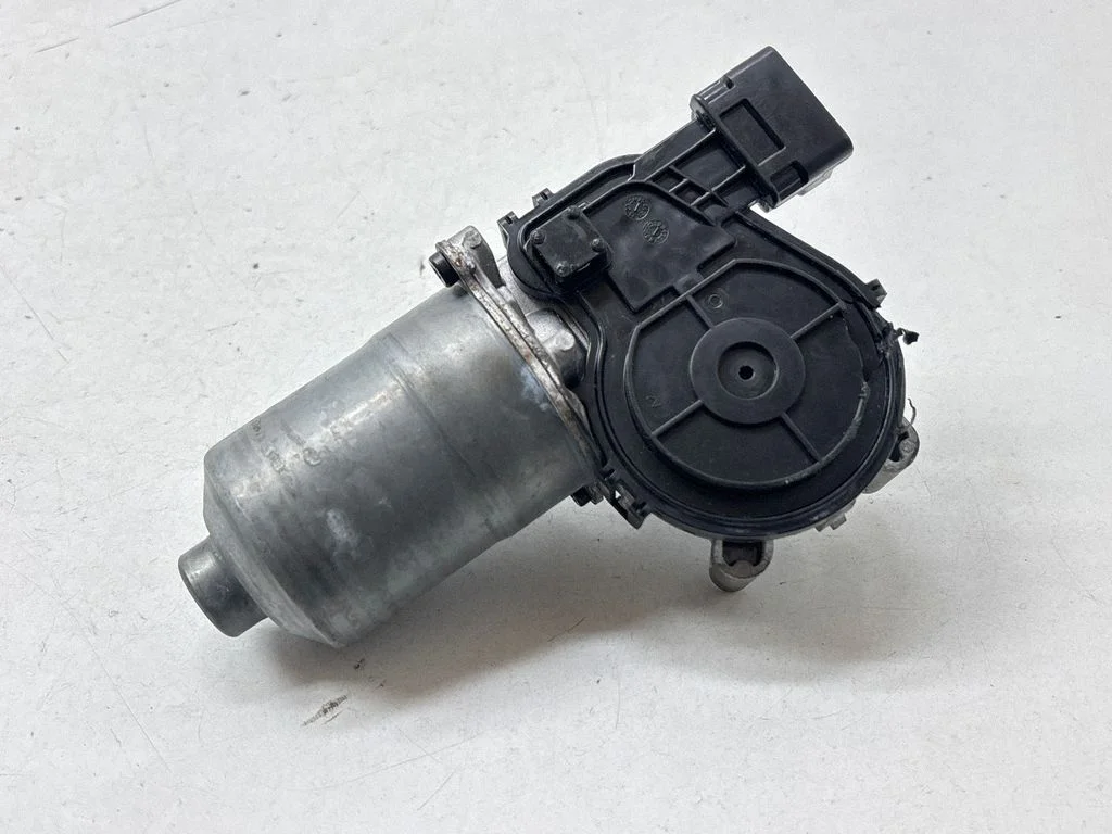 Tīrītāju motoriņš F00S510410