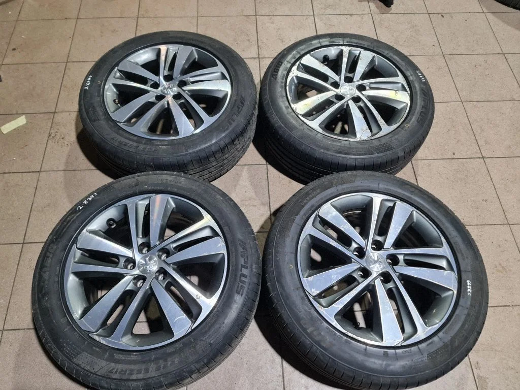 R17 vieglmetāla disks (-i) 9810098577