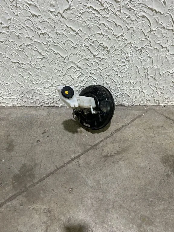 Brake booster – Mazda 2 (2022-)