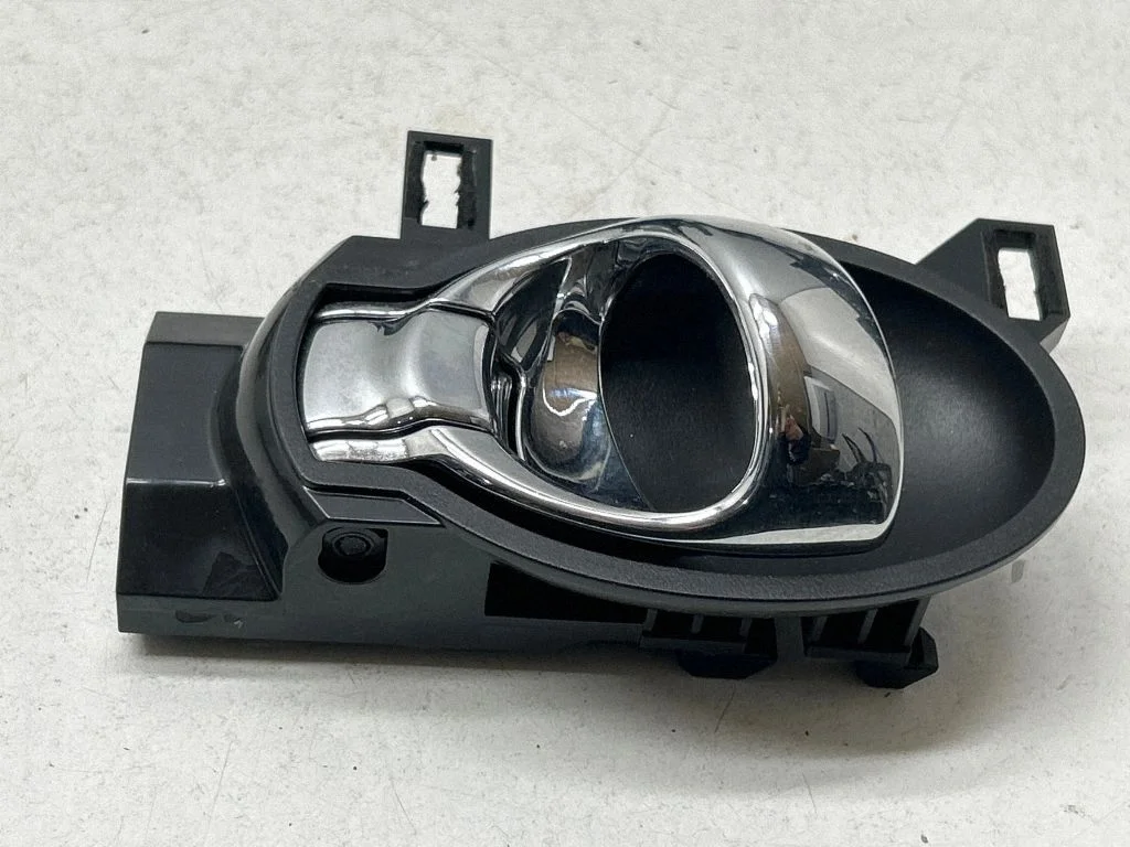 Front door interior handle 806701KA0B
