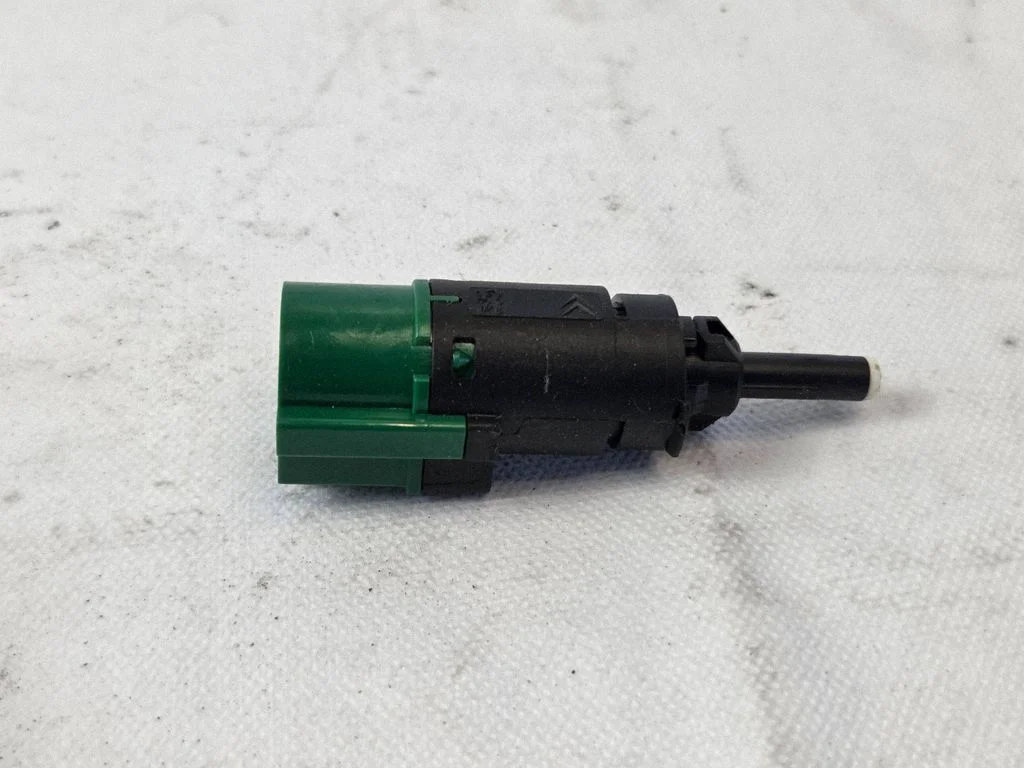 Brake pedal sensor switch – Citroen C4 Grand Picasso (2013-2018)