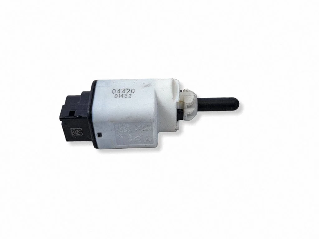 Brake pedal sensor switch – Opel Corsa F (2019-)