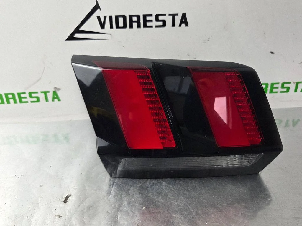 Tailgate rear/tail lights 9810477880