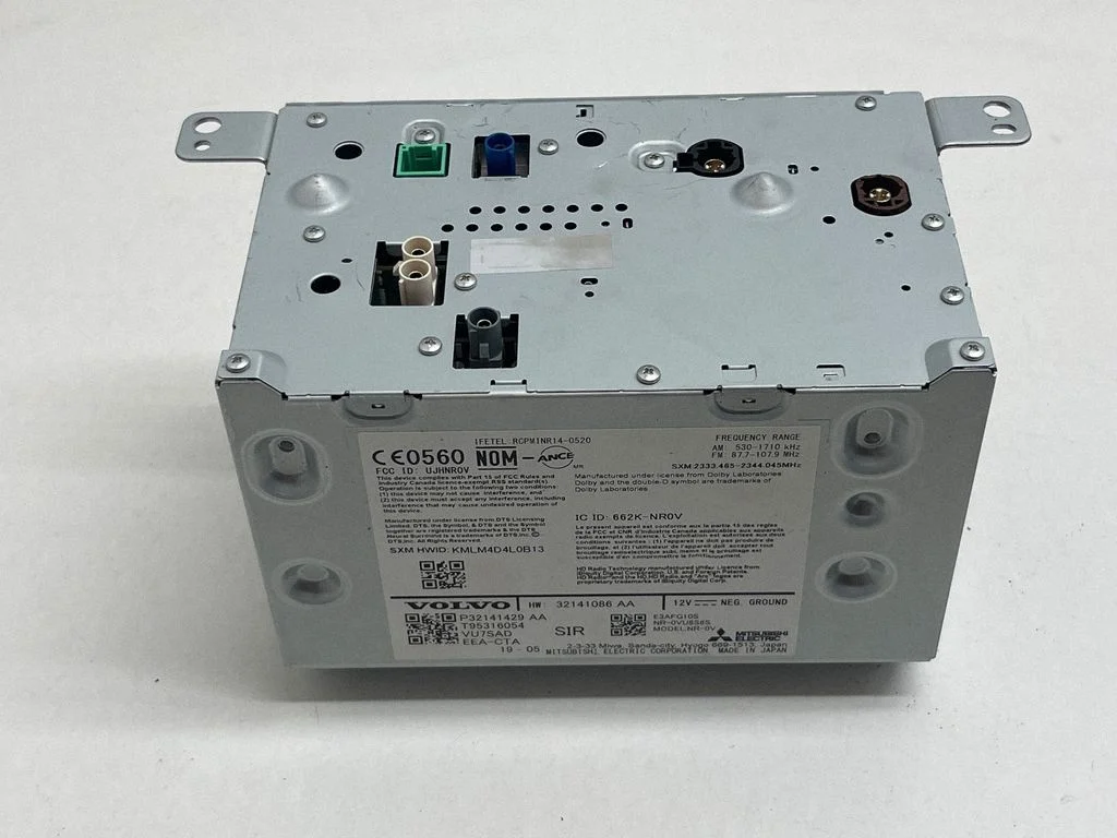 Radio/CD/DVD/GPS head unit 32141429