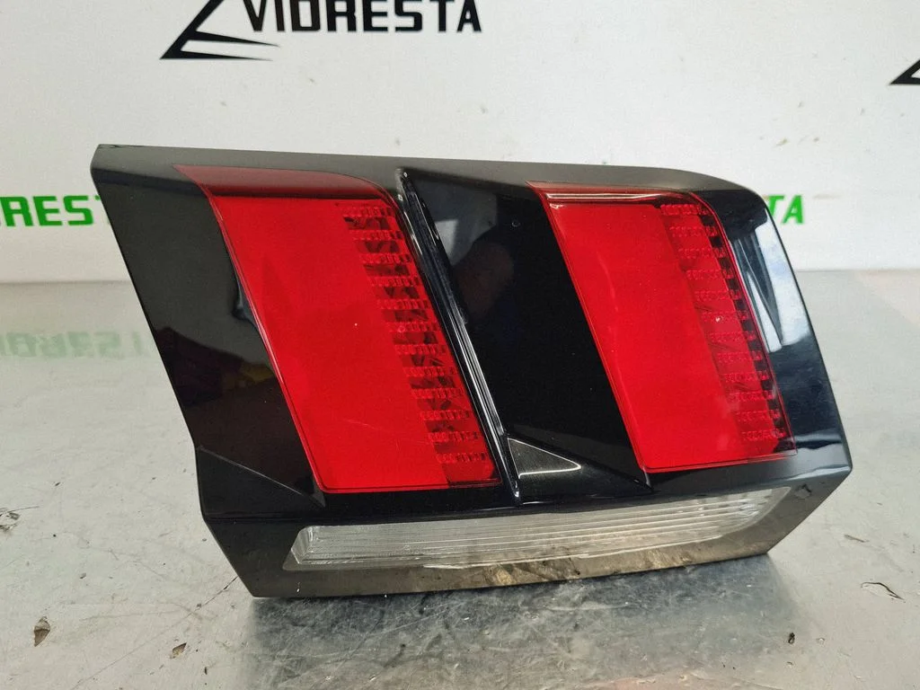 Tailgate rear/tail lights 9810477880