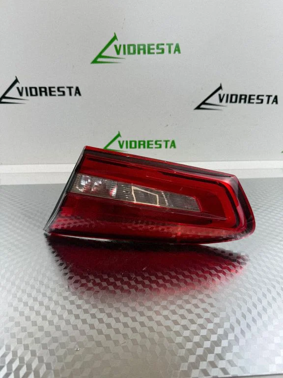 Tailgate rear/tail lights – Ford Focus (2018-)