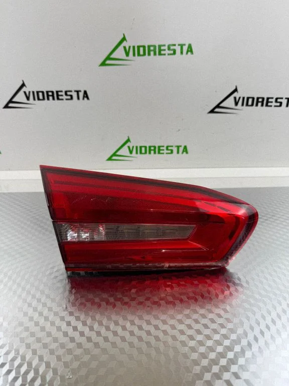 Tailgate rear/tail lights – Ford Focus (2018-)
