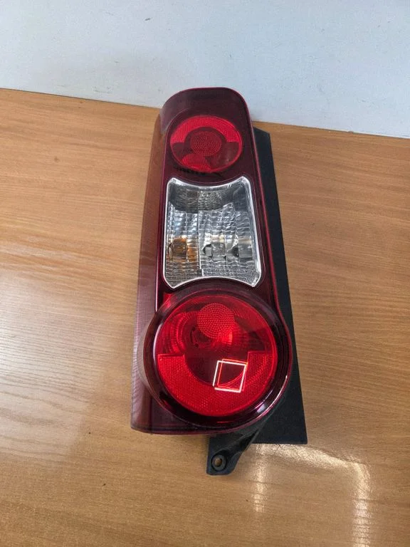 Rear/tail lights 9680608080