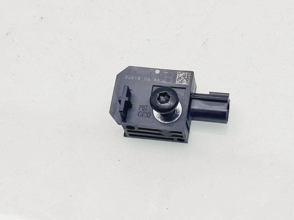 Drošības spilvenu trieciena sensors – Opel Astra K (2015-2021)