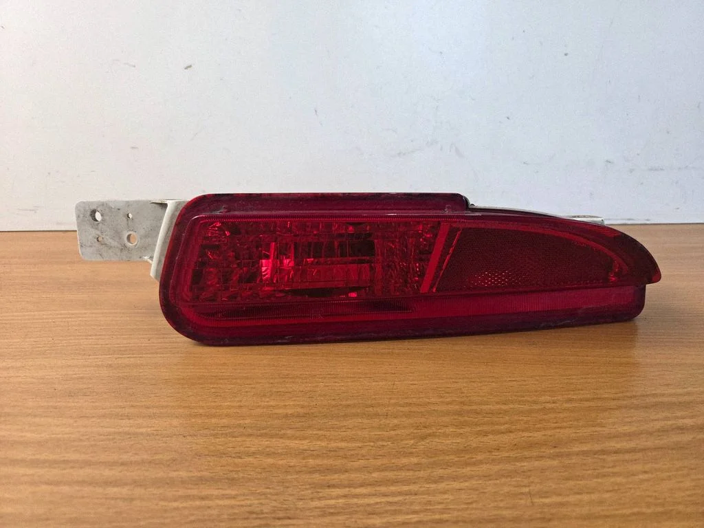 Lampa przeciwmgielna tylna 23617602
