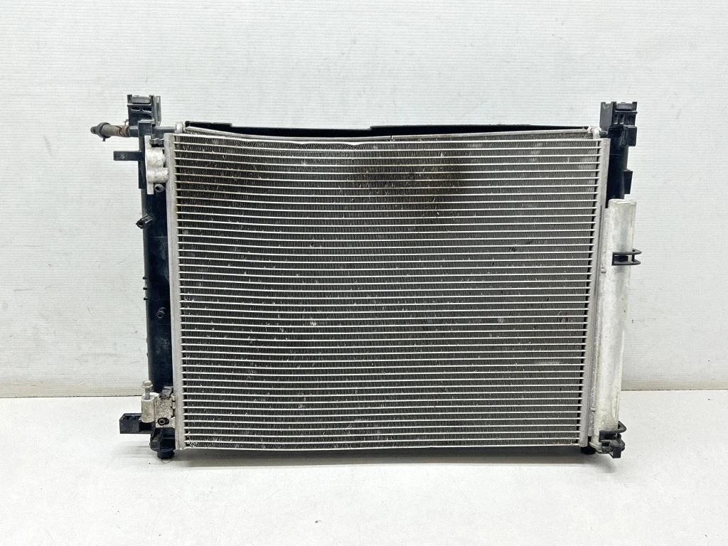 Radiator set 921006843R – Renault Captur (2013-2020)