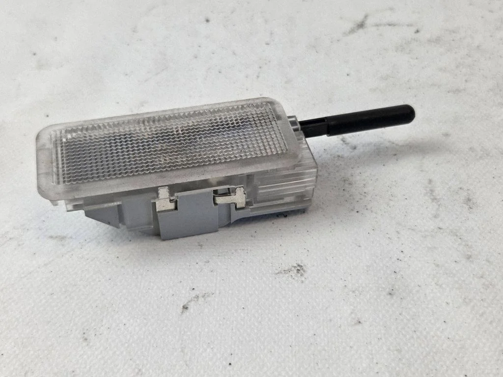 Glove box light – Citroen C4 Grand Picasso (2013-2018)