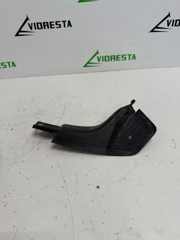 Tagatule liist (dekoorriba) 8X23279A67AE