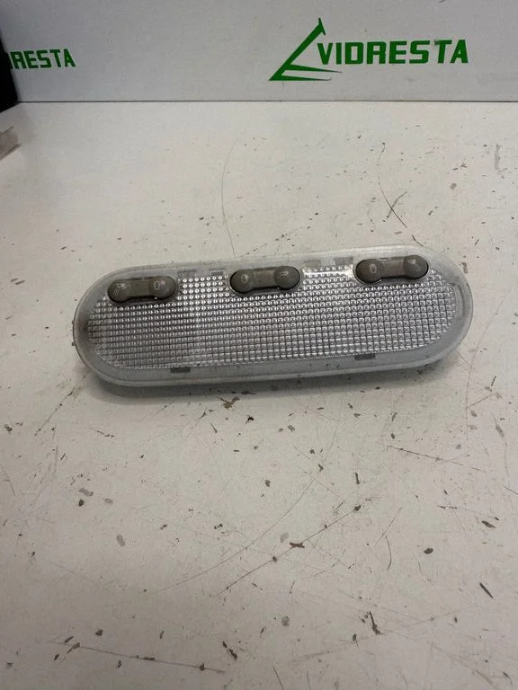 Front seat light – Nissan Note (E11) (2006-2014)