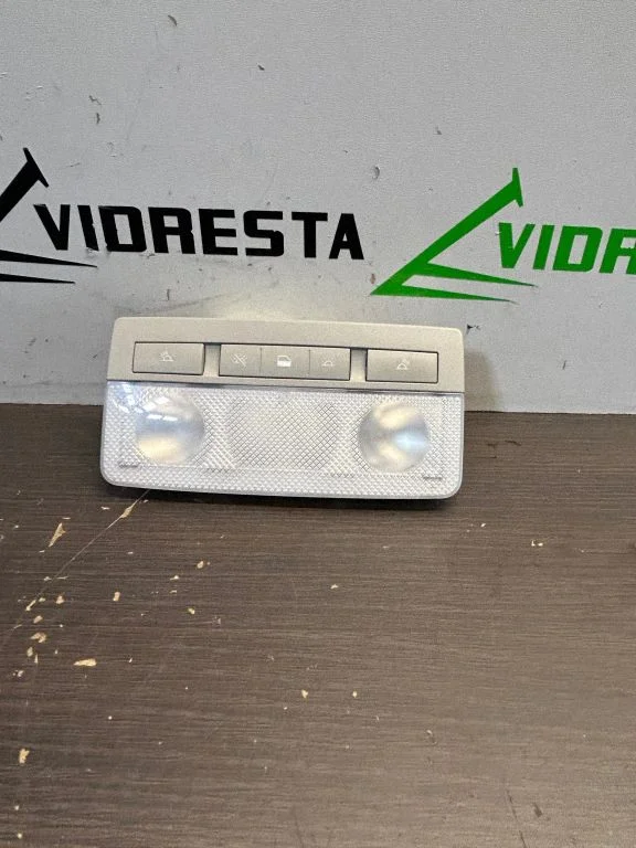 Esiistmete valgustustuli 22774316