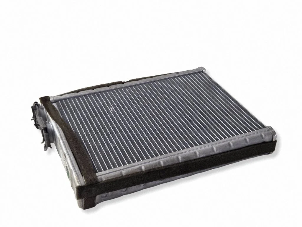 Krāsniņas radiators – Peugeot 2008 II (2019-)