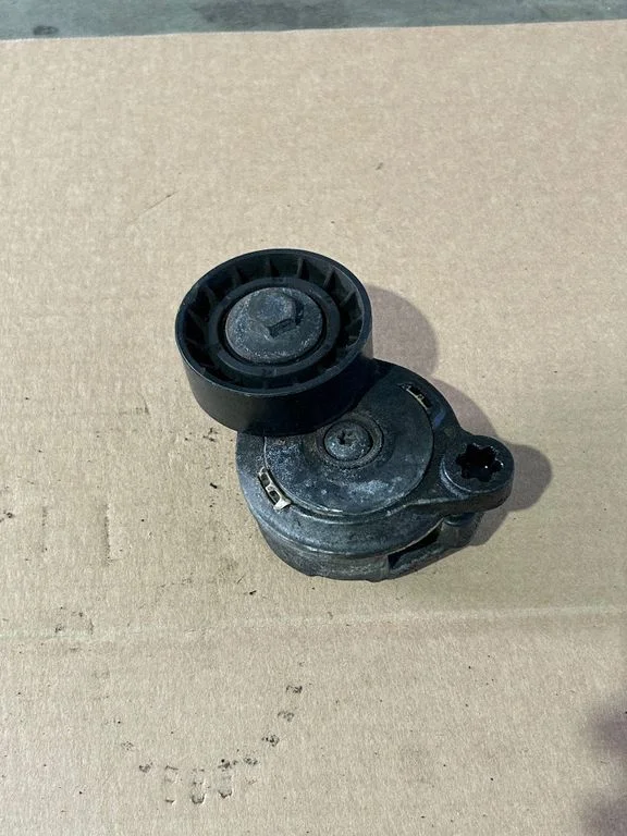Generator/alternator belt tensioner – Volvo XC60 (2009-2013)