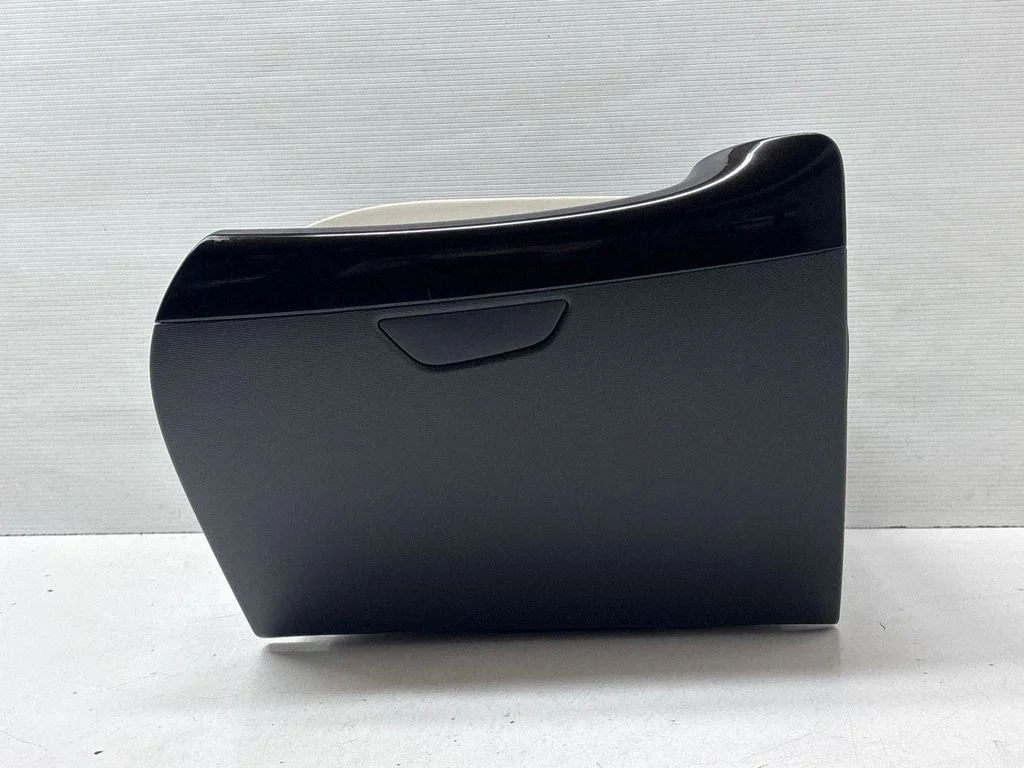 Glove box 685003033R – Renault Captur (2013-2020)