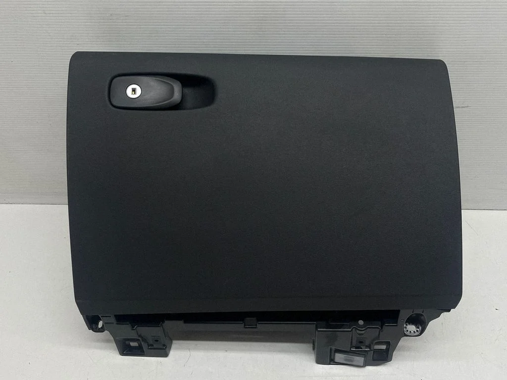 Glove box – Volvo S90, V90 (2016-)