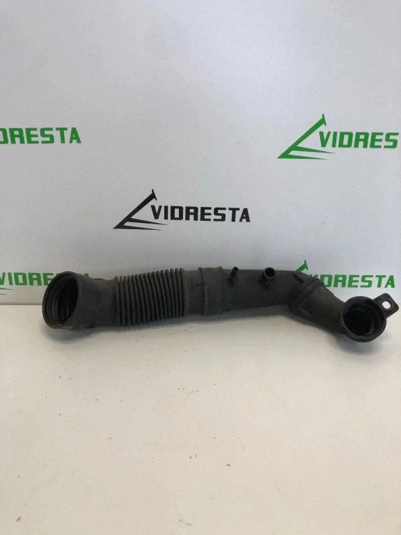 Turbo air intake inlet pipe/hose – Peugeot 2008 I (2013-2019)