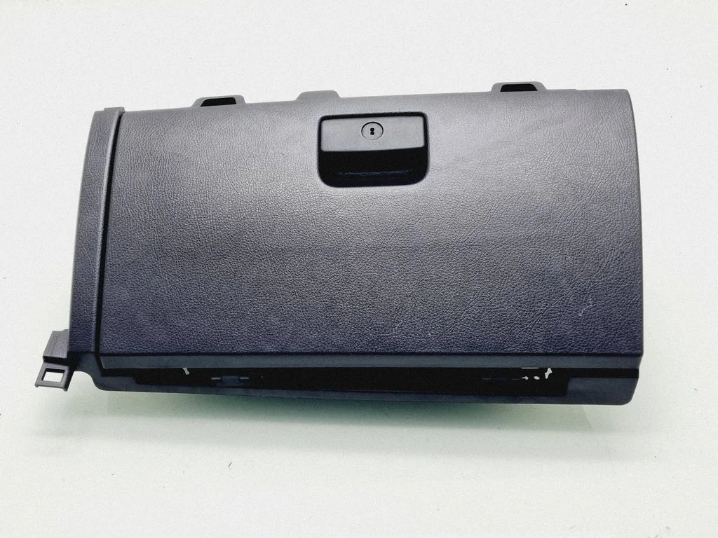 Glove box – KIA Sorento (2010-2014)