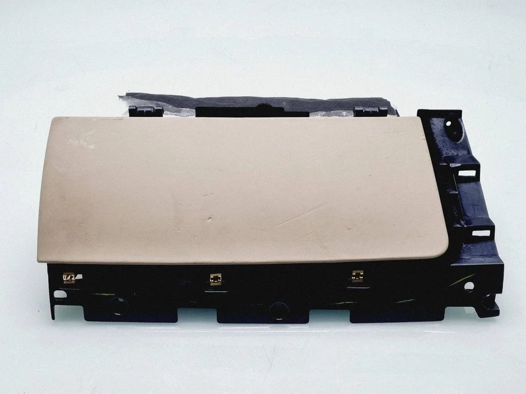 Glove box 100332702O