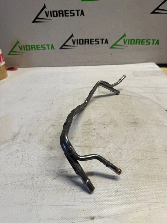 Fuel injector supply line/pipe