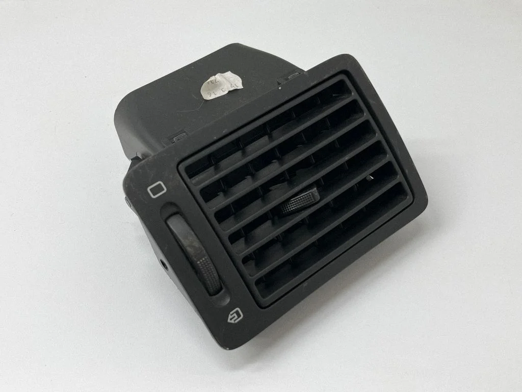 Dashboard side air vent grill/cover trim – Citroen Jumpy (2007-2016)