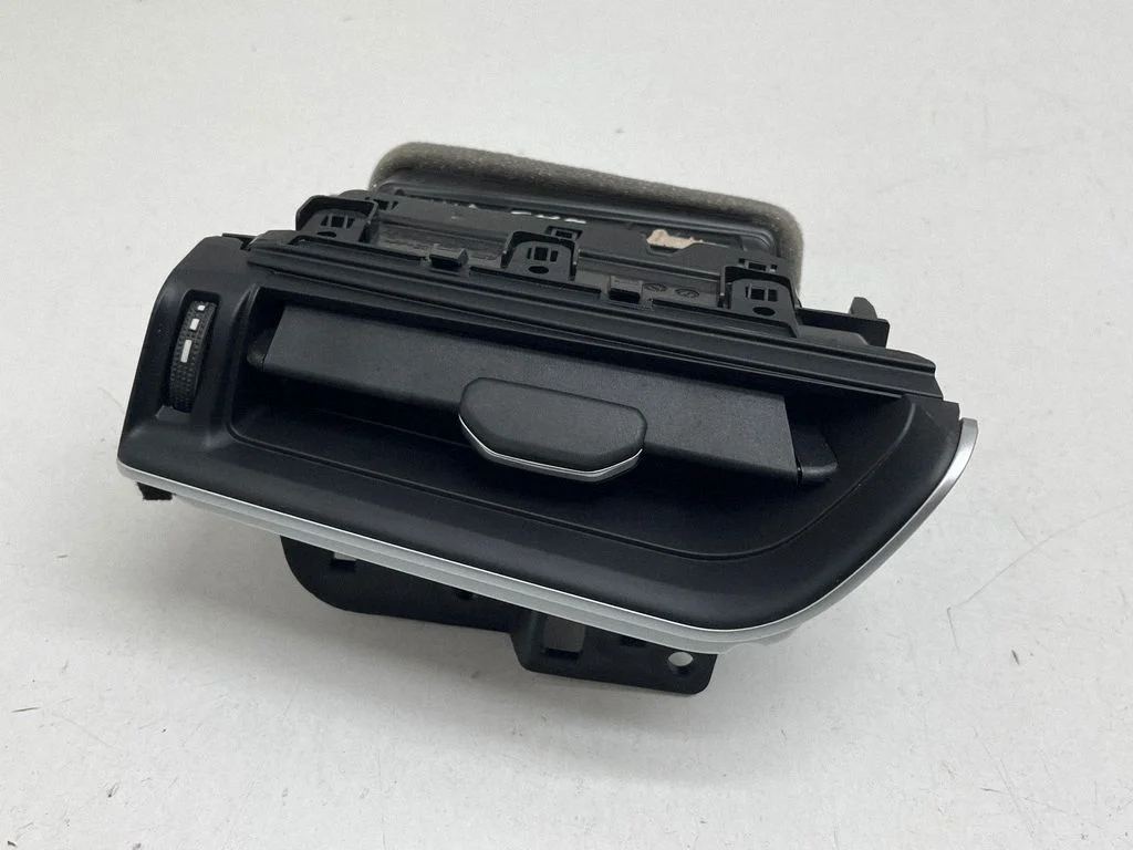 Dashboard side air vent grill/cover trim – Jeep Grand Cherokee WL (2021-)