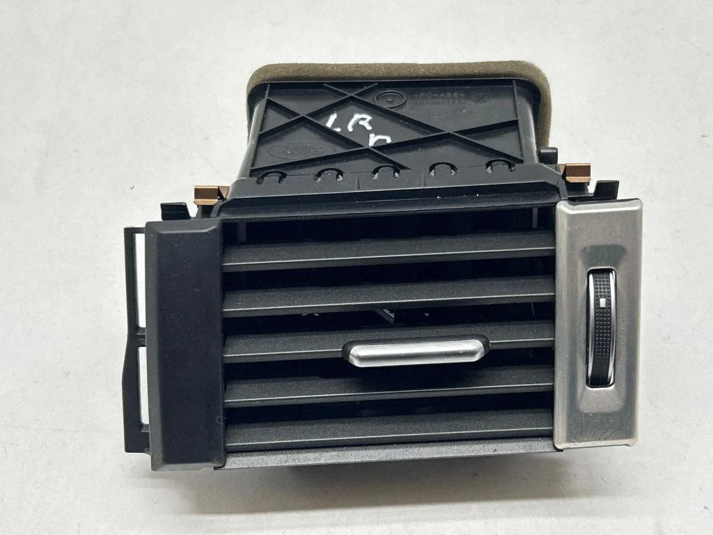 Sānu gaisa restītes – Land Rover Range Rover Evoque L538 (2011-2018)