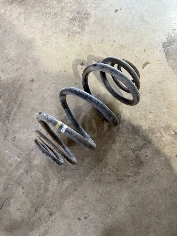 Rear coil spring – Opel Vivaro (2014-2018)