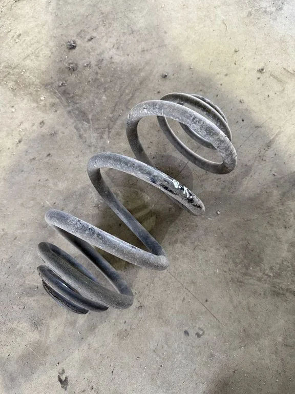 Rear coil spring – Opel Vivaro (2014-2018)