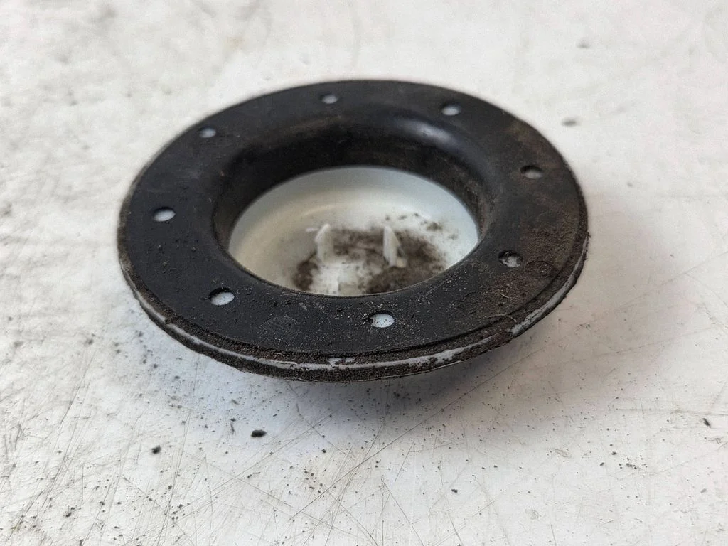 Rear coil spring rubber mount – Peugeot 308 (2021-)
