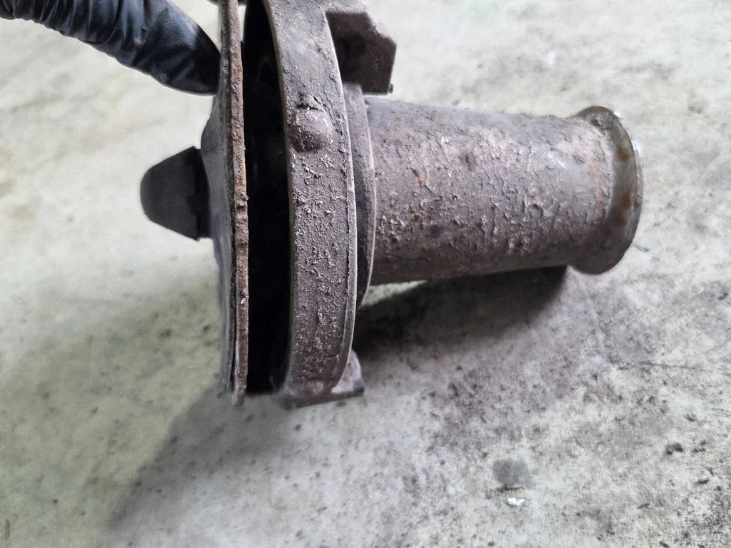 Rear coil spring rubber mount – Ford Transit Custom (2013-2023)