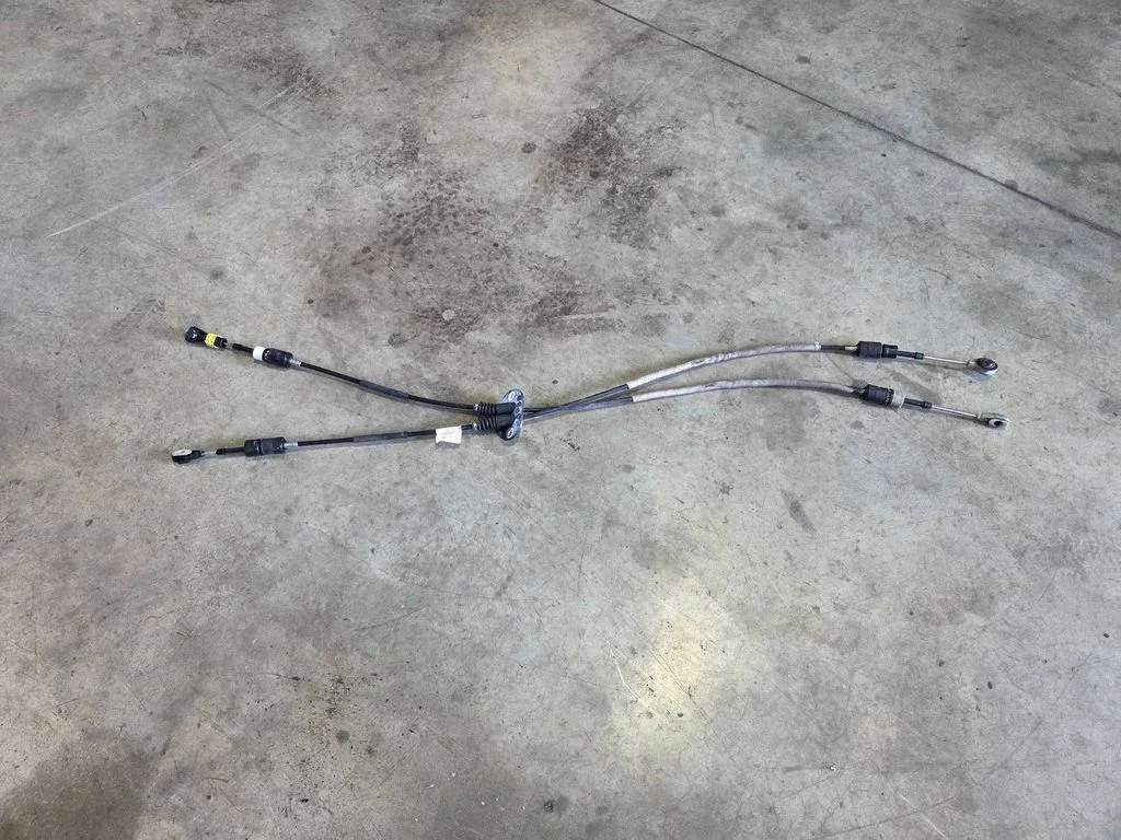 Gear shift cable linkage 31437663