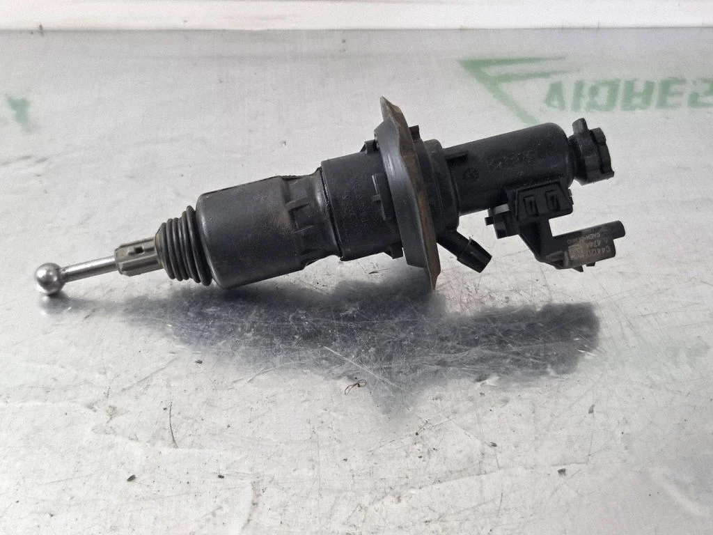Clutch slave cylinder 9830021280