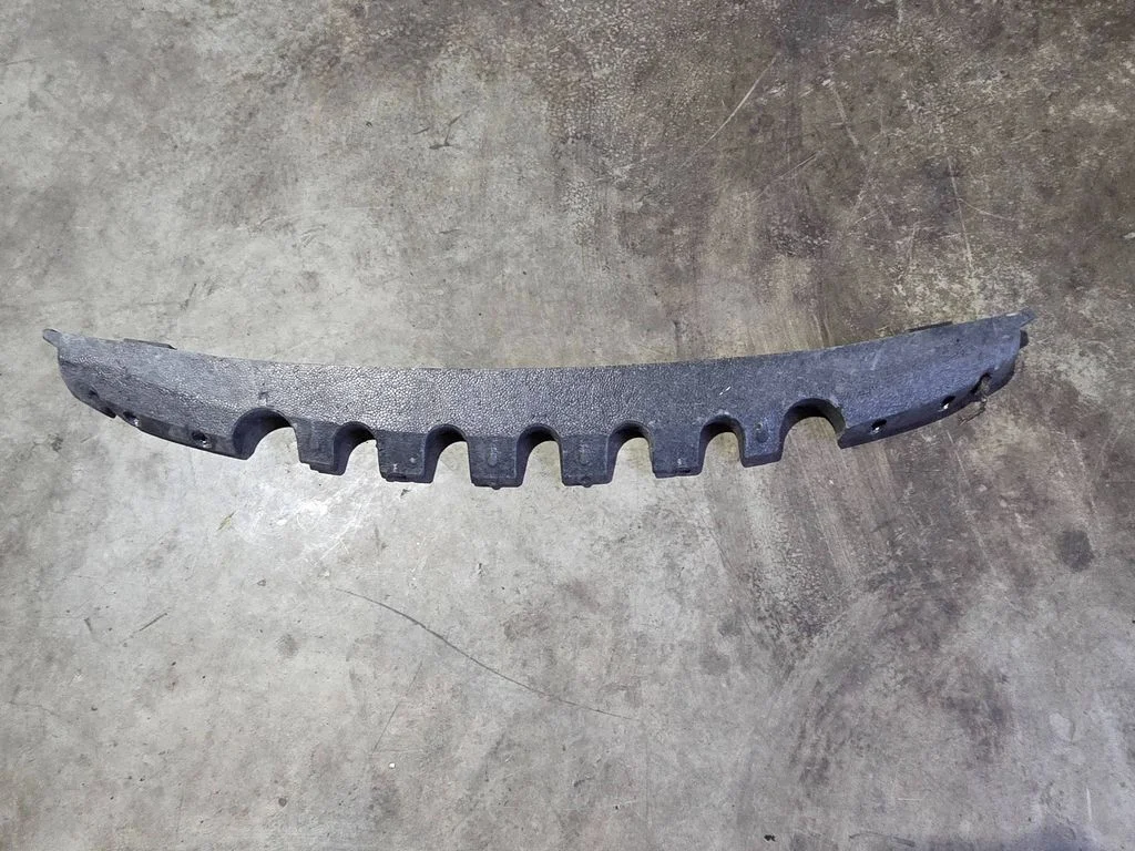 Front bumper foam support bar 39094652